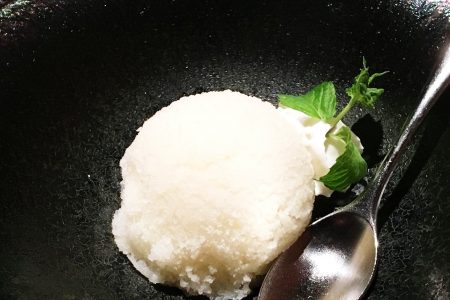 『 平成30年4月 憩家のアイスクリーム 』です。