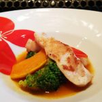『 真名鰹のポワレ　スープドポワソンで 』です。